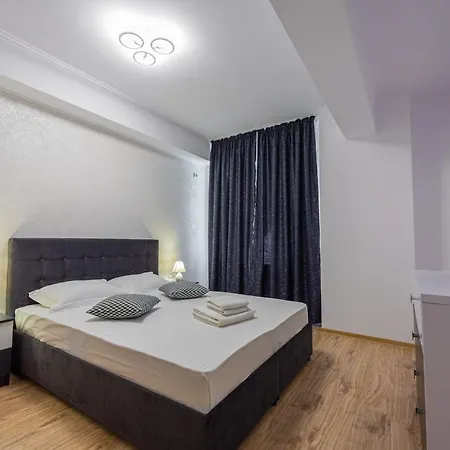 Apartment Moonlight Sky Mamaia